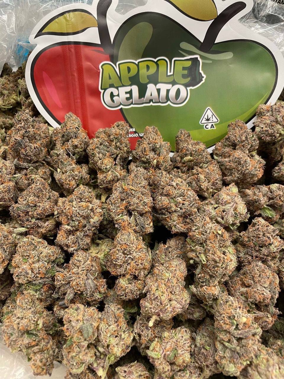 Apple Gelato available